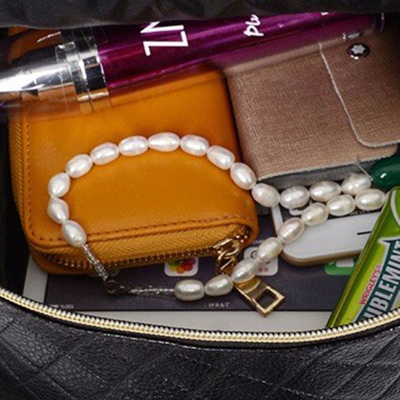 Last one!💋 faux leather black mini backpack gold - Picture 3 of 4